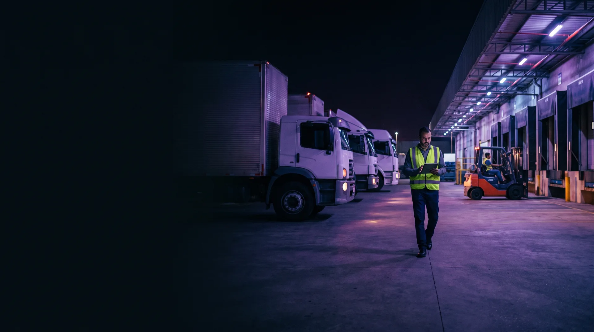 Transportadoras, operadores logísticos e fretes